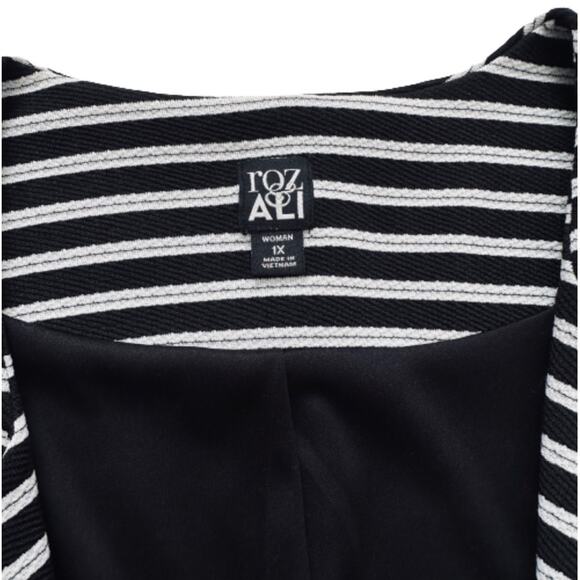 Roz & Ali Woman Black White Stripe Open Front 3/4 Sleeve Blazer Jacket Size 1X - Picture 2 of 12